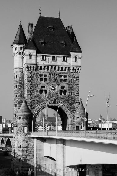Nibelungenbrücke , Worms  - Bild Nr.  201403082405 